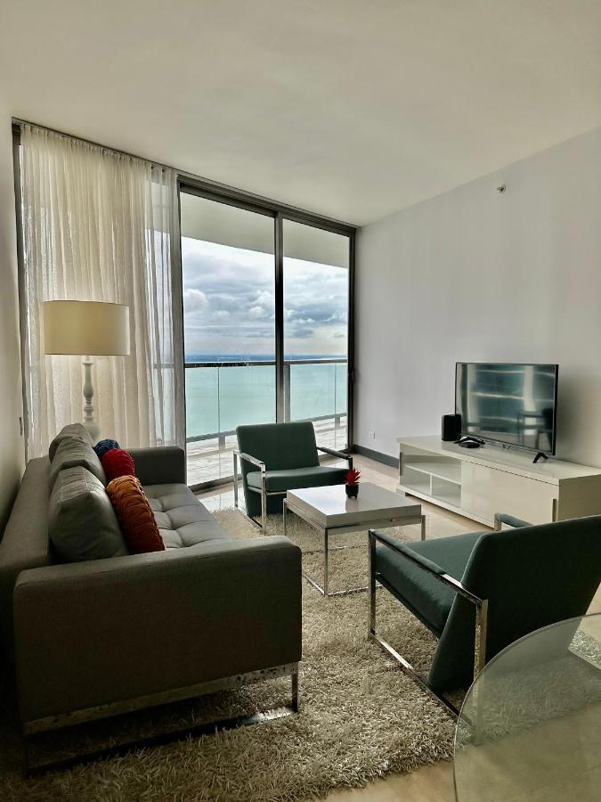 5 Estrellas, Vista Al Mar Apartment